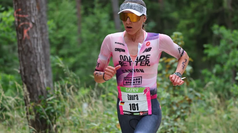 Triathletin Laura Philipp war in Roth eine Klasse für sich. - © Daniel Karmann/dpa