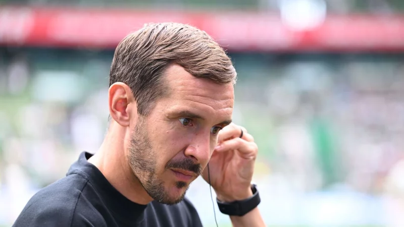 Freiburgs Julian Schuster feiert am Mittwoch seine Europapokal-Premiere als Cheftrainer. (Archivbild) - &copy; Carmen Jaspersen/dpa