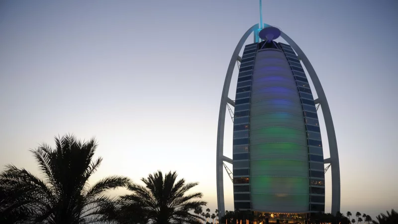 W&auml;hrend viele Sonnenziele im Herbst g&uuml;nstiger zu buchen sind, wird es in Dubai eher teurer. - &copy; Marcus Brandt/dpa/dpa-tmn