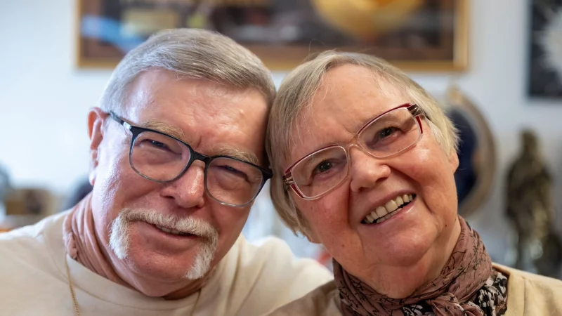 Elmar Wohlrath und Iny Klocke z&auml;hlen zu den Stars des historischen Roman-Genres. - &copy; Peter Kneffel/dpa