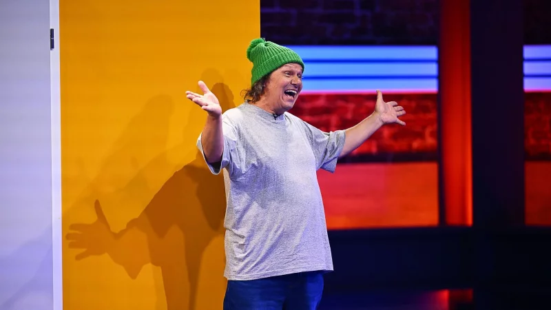 Der Schrotth&auml;ndler und Realitystar Manni Ludolf mischt sich unter die Kandidaten der ProSieben-Show &laquo;Deutschlands d&uuml;mmster Promi&raquo;. - &copy; -/Joyn/dpa