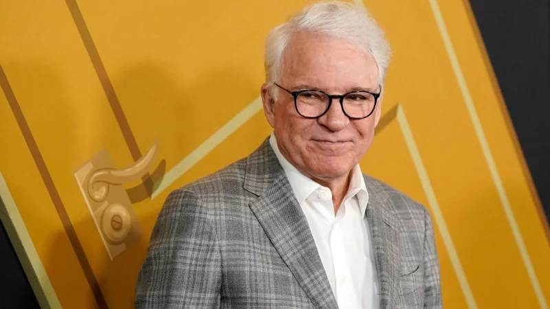 Steve Martin ist als Komiker und Musiker berühmt. (Archivbild) - © Chris Pizzello/Invision via AP/dpa