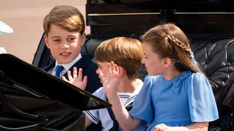 Prinz George (l.) hat Geburtstag. (Archivfoto) - © Aaron Chown/Pool PA/dpa