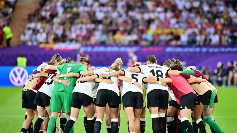 Die deutschen Fu&szlig;ballerinnen bestreiten ihr letztes Heimspiel in diesem Jahr in Kaiserslautern. - &copy; Sebastian Christoph Gollnow/dpa