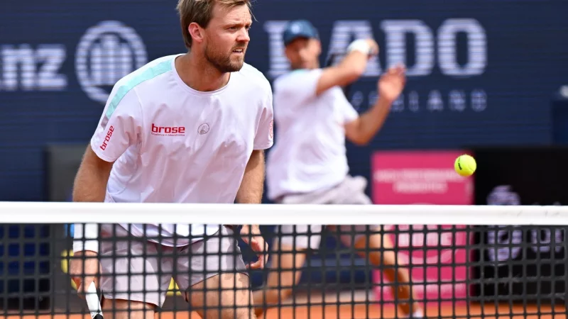 Kevin Krawietz und Tim P&uuml;tz sind in Paris locker weiter. - &copy; Sven Hoppe/dpa