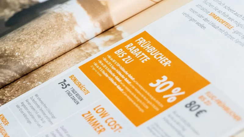 Vor dem Urlaub ist nach dem Urlaub: Wer zeitnah wieder mit dem Sparen beginnt, kann von Fr&uuml;hbucherrabatten profitieren. - &copy; Franziska Gabbert/dpa-tmn