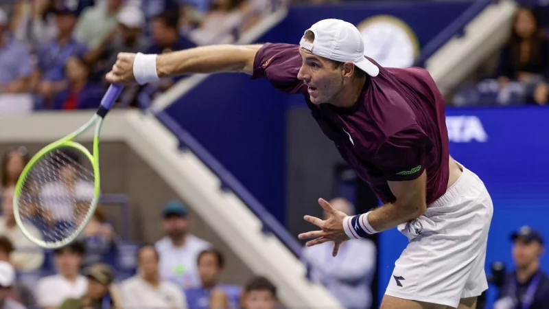 Soll es in Japan richten: Jan-Lennard Struff. (Archivbild) - &copy; Adam Hunger/AP/dpa