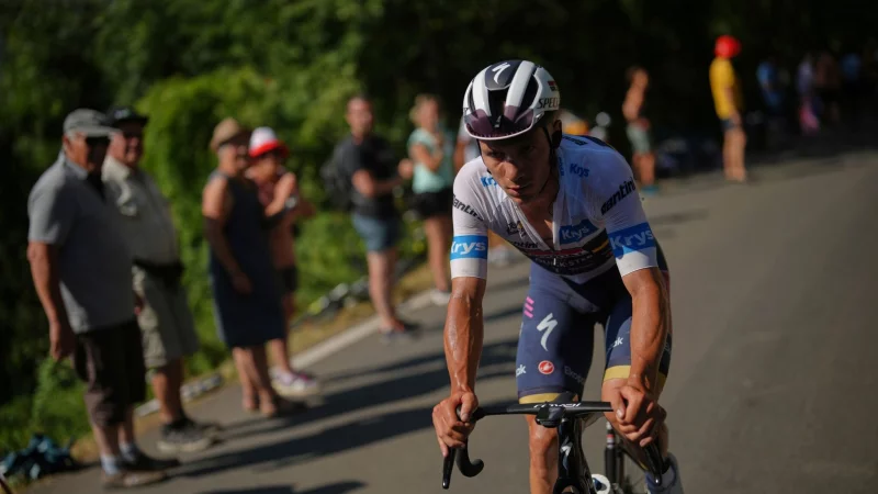 Tour-Aus w&auml;hrend der 14. Etappe: Der Belgier Remco Evenepoel. - &copy; Thibault Camus/AP/dpa