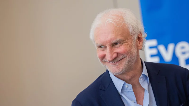 Rudi V&ouml;ller wird beim Sportpresseball als Legende des Sports geehrt. - &copy; Rolf Vennenbernd/dpa