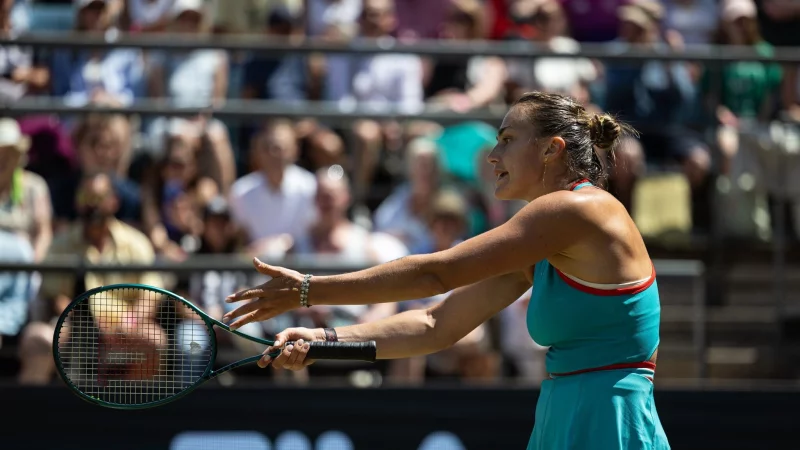 Aryna Sabalenka wartet noch auf den ersten Rasentitel ihrer Karriere. - © Hannes Albert/dpa
