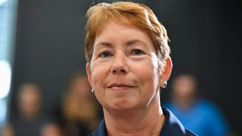 Die EM-Vorbereitung läuft auch für Co-Trainerin Maren Meinert. - © Arne Dedert/dpa