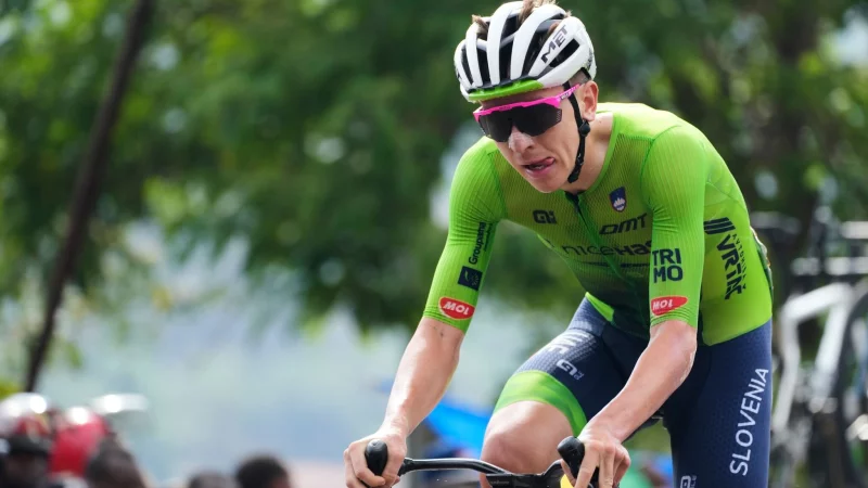 Tadej Pogacar holt sich erneut den WM-Titel. - &copy; Jerome Delay/AP/dpa