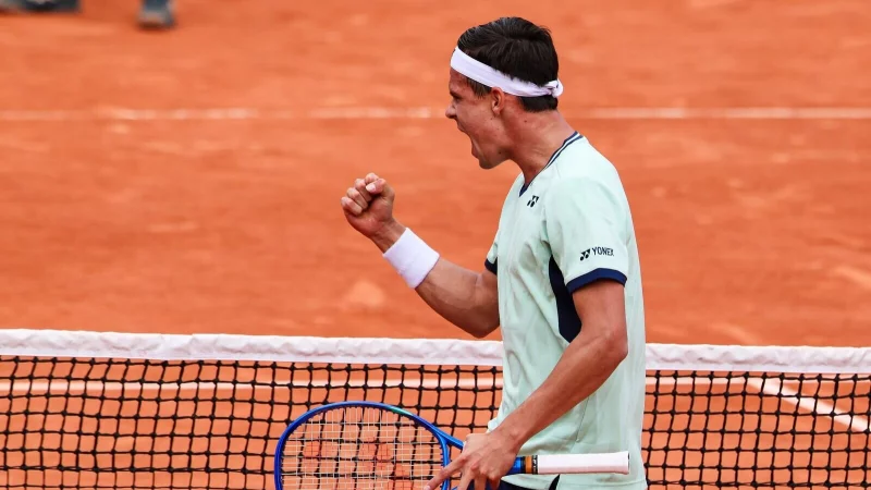 Daniel Altmaier hat bei den French Open für die erste große Überraschung gesorgt. - © Frank Molter/dpa