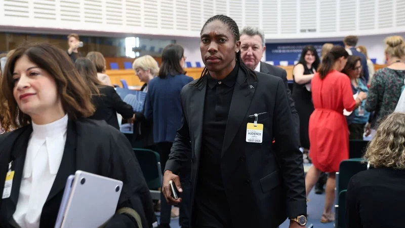 Die frühere Läuferin Caster Semenya führt seit Jahren einen langwierigen Rechtsstreit. - © Antonin Utz/AP/dpa