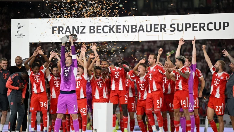 Titelverteidiger Bayern München startet mit dem Rückenwind des Supercup-Gewinns in die 63. Bundesliga-Saison. - © Bernd Weißbrod/dpa