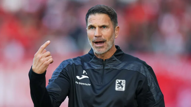 Wieder nichts: Patrick Glöckner verliert mit dem TSV 1860 München auch in Aue. (Archivbild) - © Christoph Reichwein/dpa