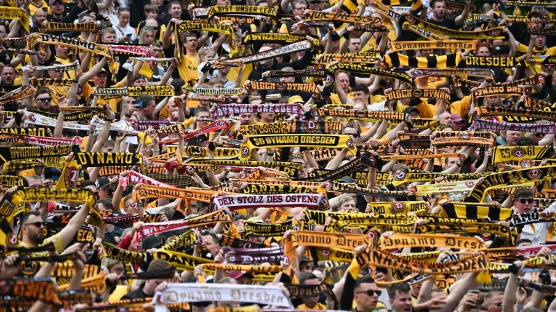 Dynamo Dresden kehrt in die 2. Liga zurück. - © Robert Michael/dpa