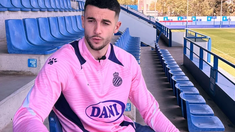 Nachdem die R&uuml;cken-Operation von Bar&ccedil;a-Kapit&auml;n Marc-Andr&eacute; ter Stegen als Langzeitausfall eingestuft wurde, konnte der Club seinen neuen Torwart Joan Garcia offiziell registrieren. - &copy; Joseph Wilson/AP/dpa