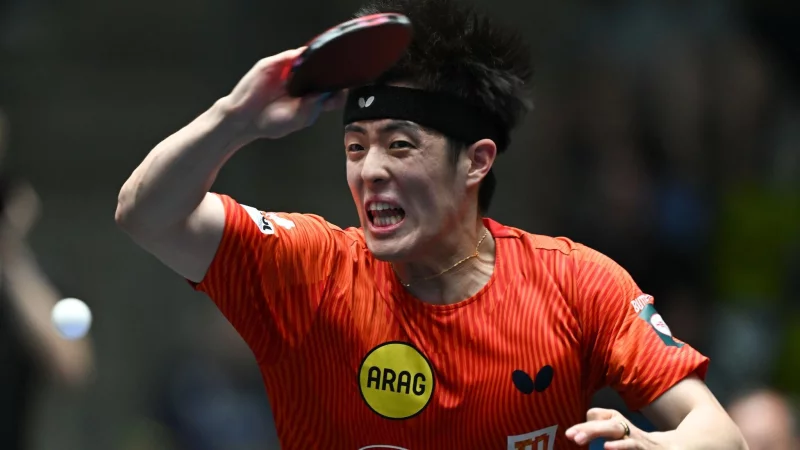 Borussia Düsseldorf, hier vertreten durch Dang Qiu, tritt in der kommenden Saison in einem neuen Liga-Format an. (Archivbild) - © Arne Dedert/dpa