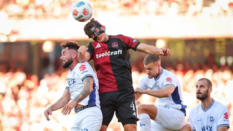 Zwischen N&uuml;rnberg und Darmstadt ging es umk&auml;mpft zur Sache. - &copy; Daniel Karmann/dpa