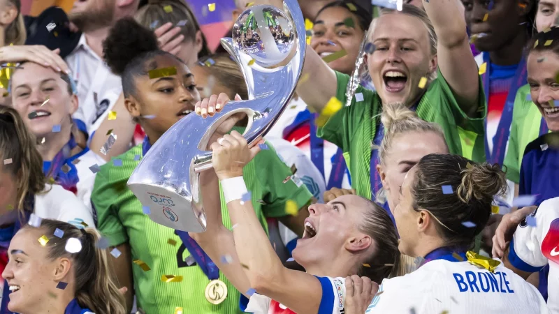 Nach einem Krimi im EM-Finale sind Englands Fu&szlig;ballerinnen erneut Europameister. - &copy; Jean-Christophe Bott/KEYSTONE/dpa