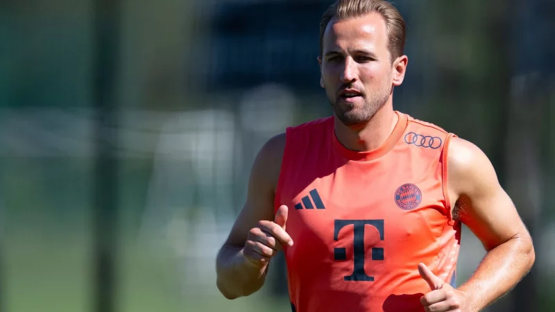 Münchner Muskelspiele beim Training: Harry Kane. - © Sven Hoppe/dpa