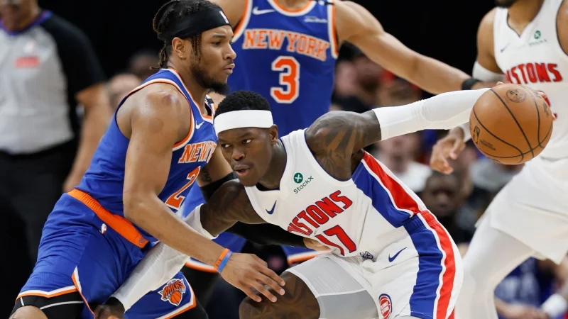 Dennis Schr&ouml;der (r.) half Detroit nach seinem Wechsel im Februar erst zum Erreichen der Playoffs. - &copy; Duane Burleson/AP/dpa