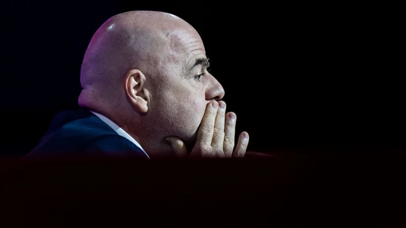 Gianni Infantino reagiert auf den Unfalltod von Diogo Jota. - © Tom Weller/dpa