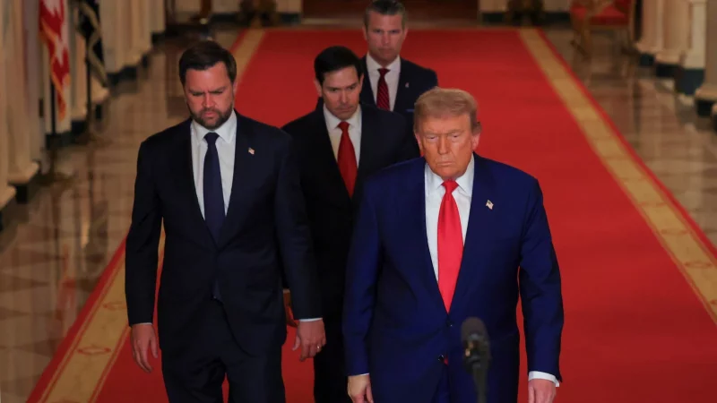 Das US-Militär hat drei iranische Nuklear- und Militäranlagen angegriffen. - © Carlos Barria/Reuters Pool via AP/dpa