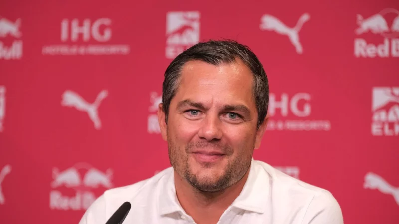 Marcel Schäfer, Geschäftsführer Sport bei RB Leipzig, plant einen umfassenden Neustart. - © Sebastian Willnow/dpa