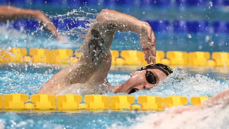 Florian Wellbrock schwimmt Weltjahresbestzeit über 1500 Meter Freistil - © Christoph Soeder/dpa