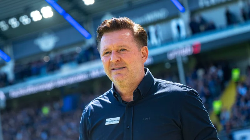 Neuer Trainer in Hannover: der bisherige Magdeburger Christian Titz. - © David Inderlied/dpa