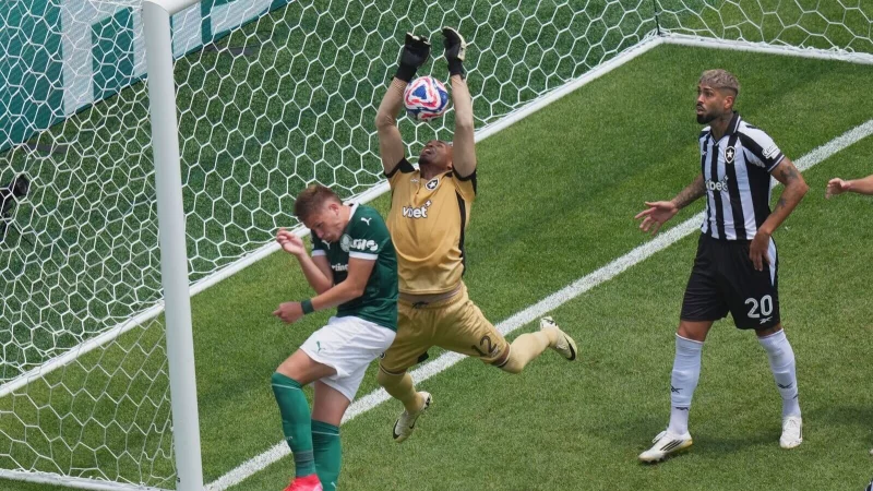 Lange fiel kein Tor im brasilianischen Duell. - © Chris Szagola/AP/dpa