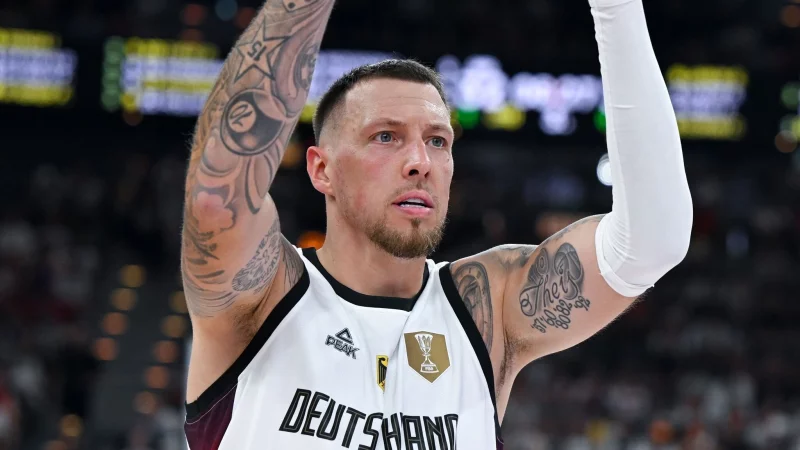 Gilt als Schlüsselspieler: Daniel Theis. - © Sven Hoppe/dpa