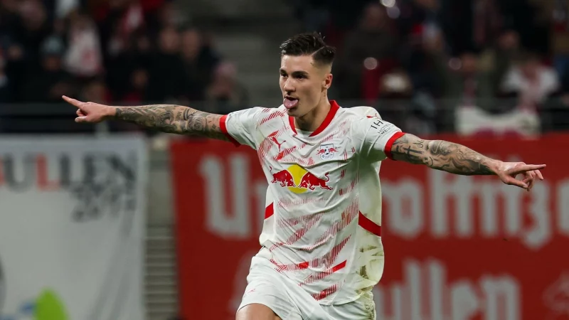 Benjamin Sesko jubelt k&uuml;nftig f&uuml;r Manchester United - &copy; Jan Woitas/dpa