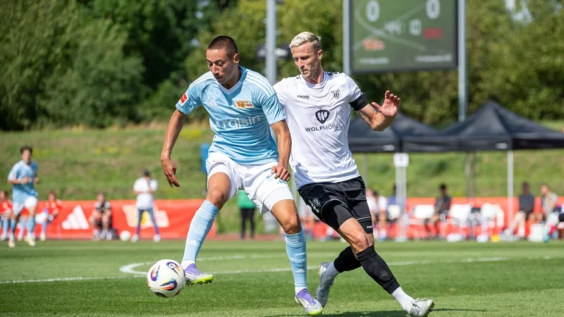 Die Polizei hat gegen einen Union-Fan wegen verhetzender Beleidigung Ermittlungen eingeleitet. - © Matthias Koch/dpa