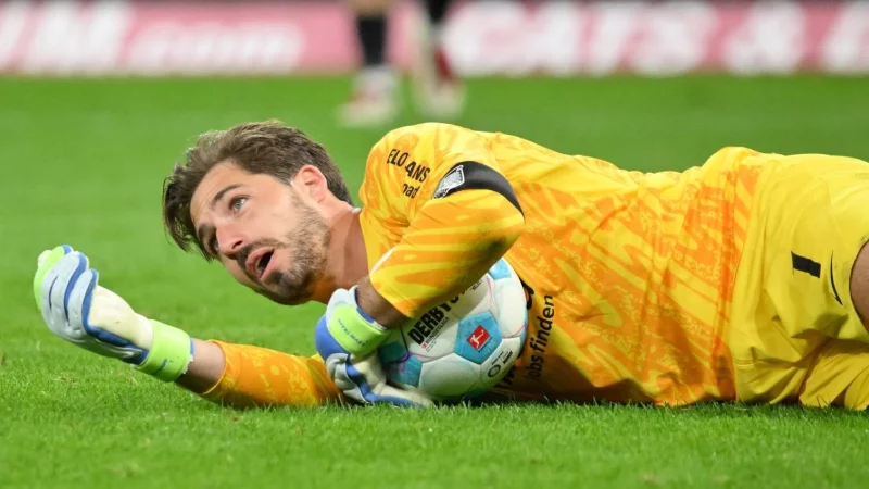 Kevin Trapp soll beim FC Paris nur Reservetorwart werden (Archivbild). - &copy; Torsten Silz/dpa