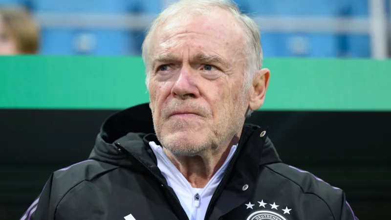 Die Trainerkarriere von Hermann Gerland ist zu Ende - &copy; Robert Michael/dpa