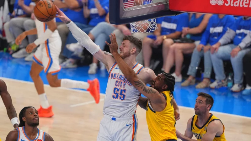 Hartenstein musste erneut hart arbeiten. - © Kyle Phillips/AP/dpa