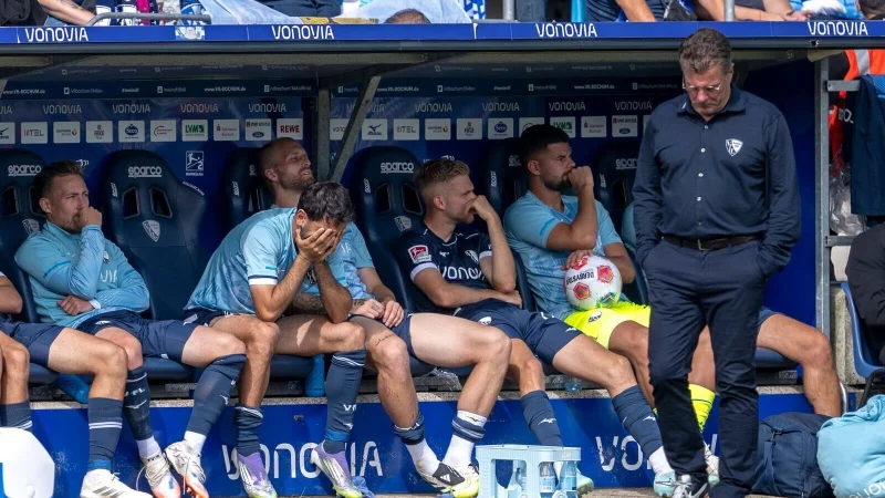 Der VfL Bochum hat den Saisonstart gründlich verpatzt. - © David Inderlied/dpa