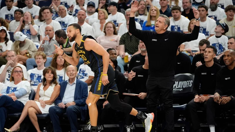 Stephen Curry hat sich in der Playoff-Serie gegen die Minnesota Timberwolves verletzt. - &copy; Abbie Parr/AP/dpa
