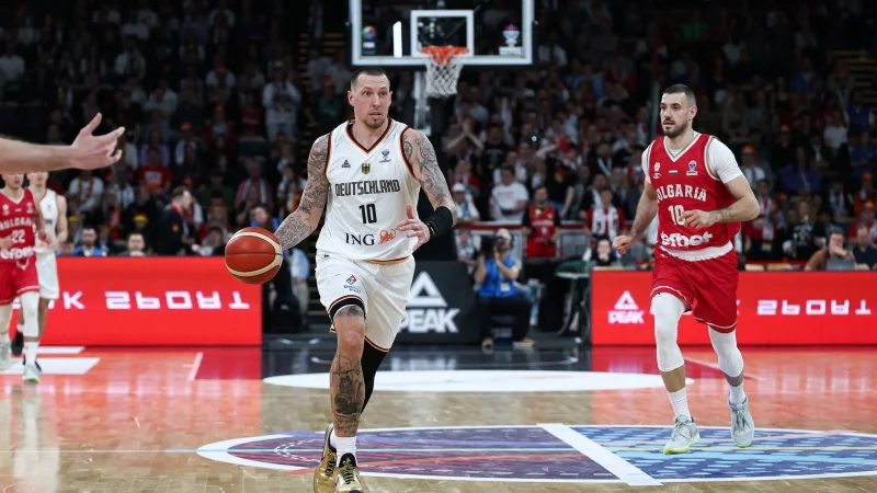 Daniel Theis will beim Supercup in München wieder dabei sein. - © Daniel Löb/dpa