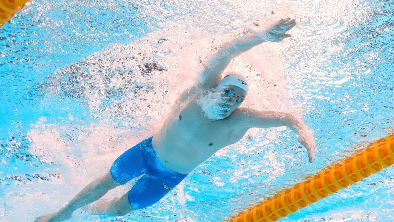 Sven Schwarz hat in Singapur den größten Erfolg seiner bisherigen Karriere geschafft. - © Lee Jin-man/AP/dpa