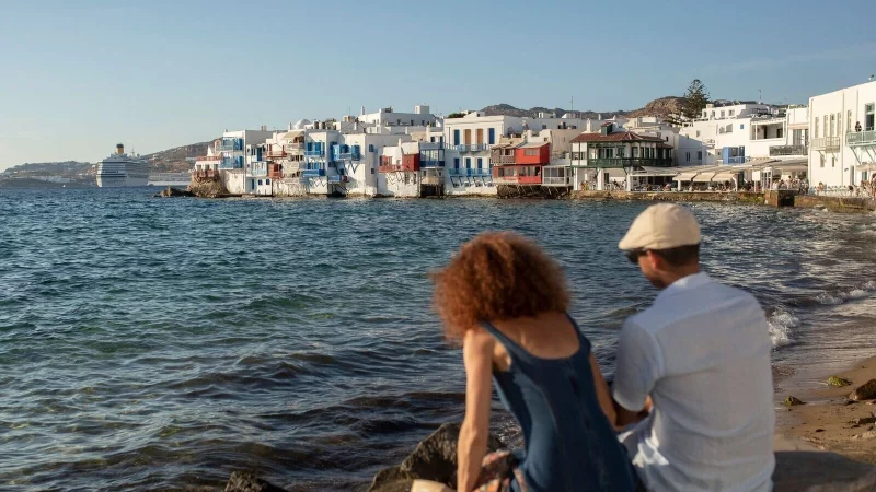 In Griechenland gelten für Campen und Abstellen von Wohnmobilen neue, strengere Regeln. - © Socrates Baltagiannis/dpa/dpa-tmn