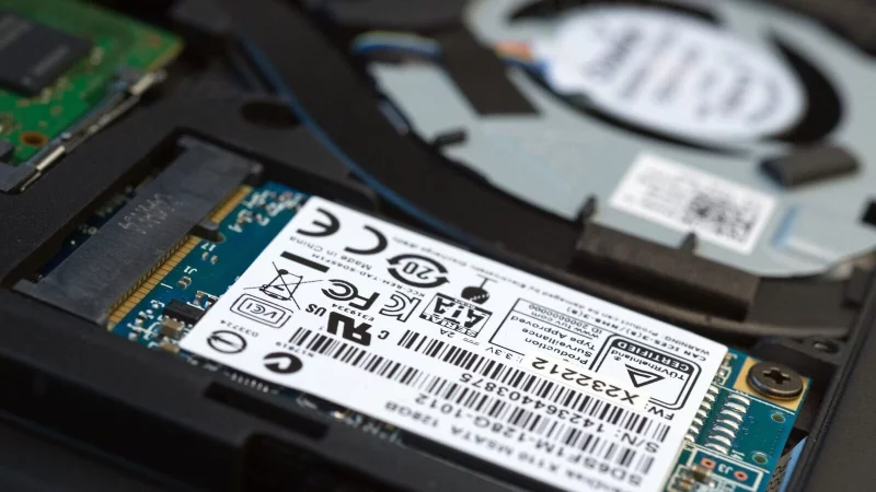 Egal, ob SSD-Speicher (Bild) oder klassische Festplatte: Richtig gel&ouml;scht sind Daten darauf nur, wenn sie &uuml;berschrieben wurden. - &copy; Andrea Warnecke/dpa-tmn