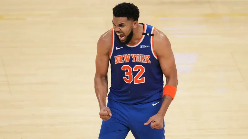 Karl-Anthony Towns entfachte das Knicks-Feuer mit 20 Punkten im vierten Viertel. - © Jeff Roberson/AP/dpa