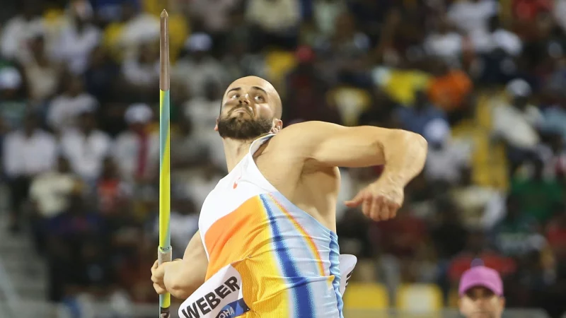 Julian Weber belegte beim Diamond-League-Meeting in Paris den zweiten Platz. - © Hussein Sayed/AP/dpa