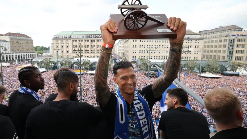 Erster Treffer für neuen Club: Der frühere HSV-Angreifer Davie Selke. - © Christian Charisius/dpa