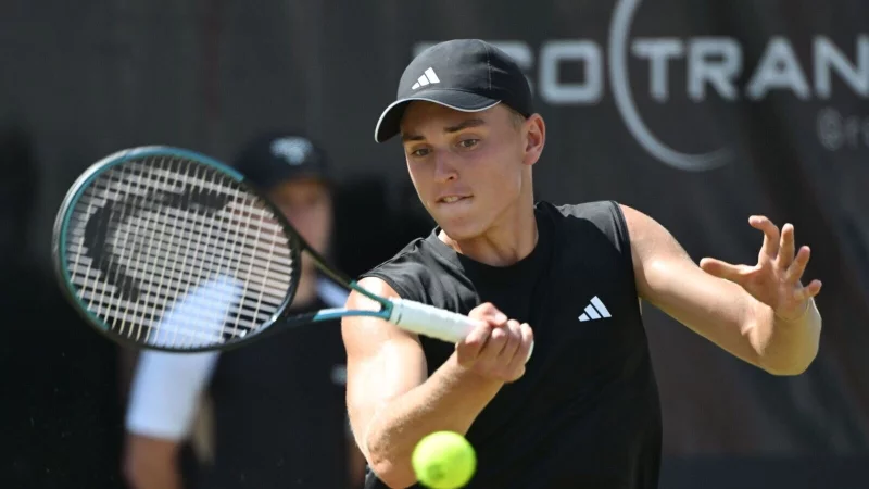 Justin Engel absolvierte als zweitj&uuml;ngster deutscher Spieler der Geschichte ein Davis-Cup-Spiel. (Archivbild) - &copy; Marijan Murat/dpa