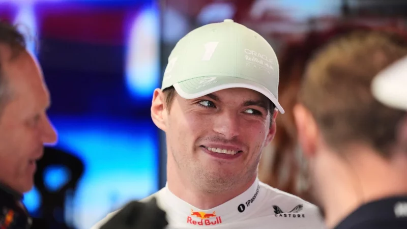 Max Verstappen sorgt mit einer Sportwagen-Fahrt auf der Nordschleife für Wirbel. - © Rebecca Blackwell/AP/dpa